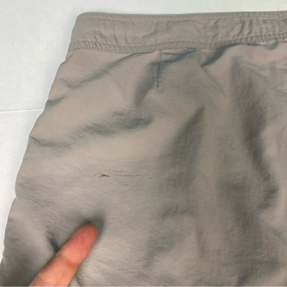 REI Women’s Size 14 Capri Pants Khaki Tan UPF 50 Nylon Outdoor Hiking Lot of 2 - Picture 10 of 11